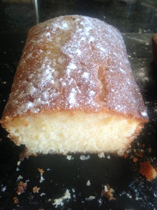 Easy Lemon Drizzle Cake