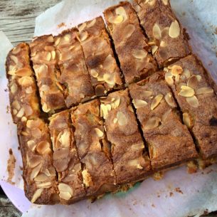 Almond slice, with Shortbread & fruit