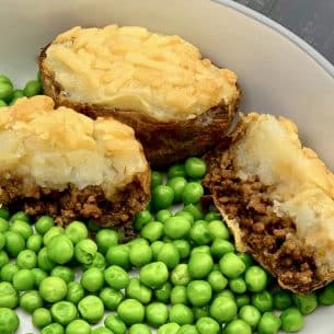 Cottage Pie Jacket Potatoes  – Slimming Style