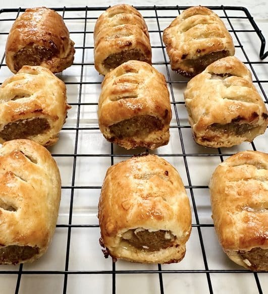 Quick Sausage Rolls