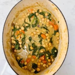 Vegetarian Chickpeas & spinach curry