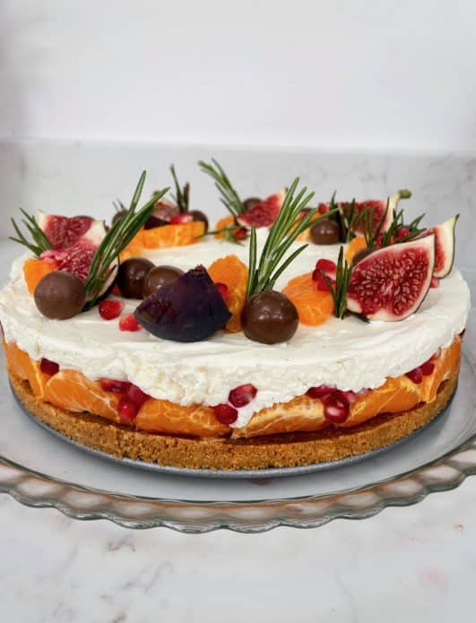 Christmas Cheesecake - side view of finished Cheesecake