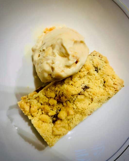 Shortbread Mincemeat Sliceswith cherries served with ice cream
