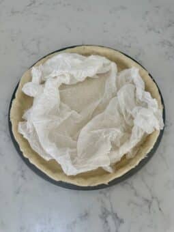 Baking blind tart case